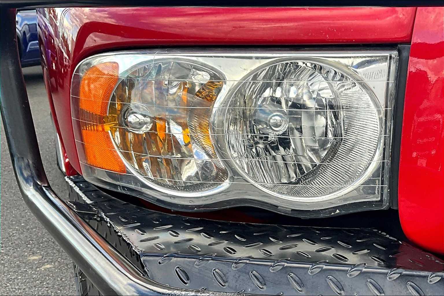 Thumbnail: 2005 Dodge Ram 2500 - 31