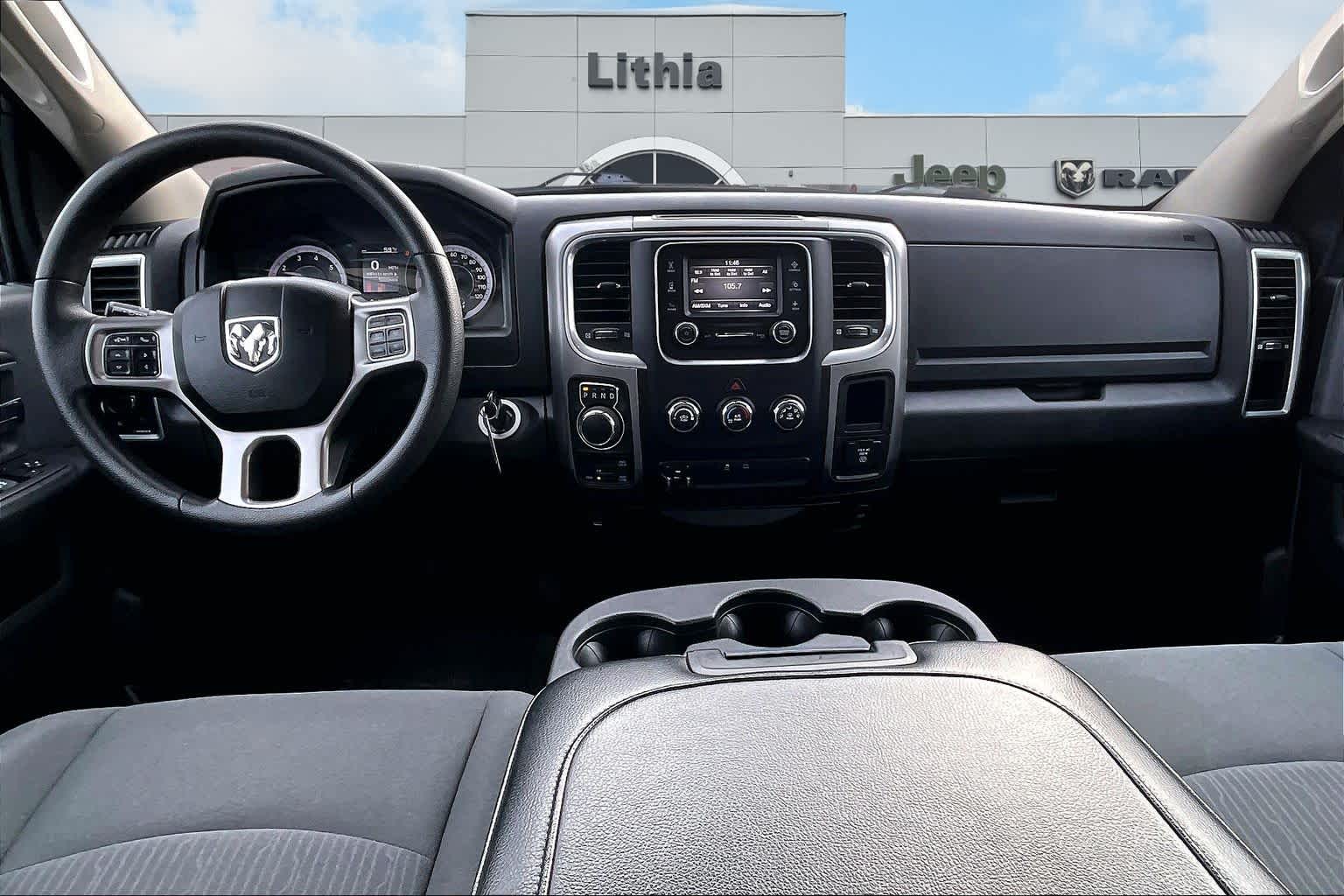 Thumbnail: 2022 RAM 1500 Classic - 10