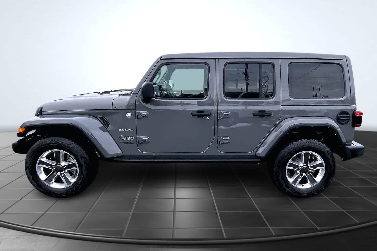 Thumbnail: 2021 Jeep Wrangler - 3