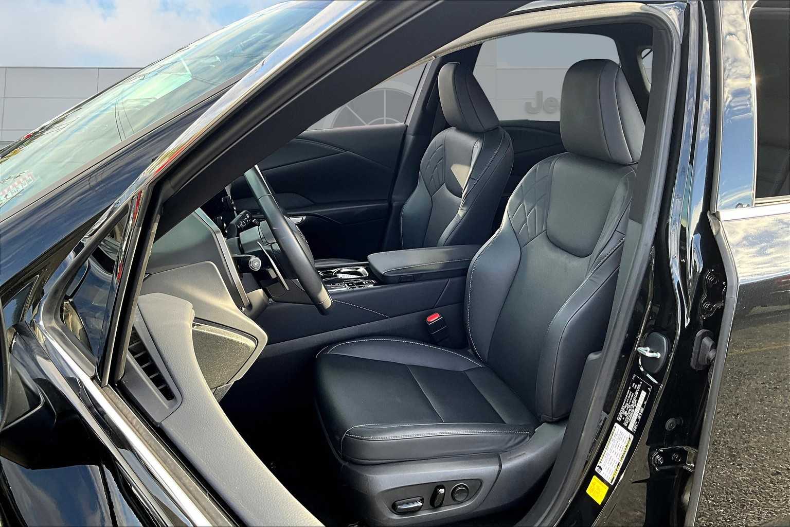 Thumbnail: 2024 Lexus RX - 11