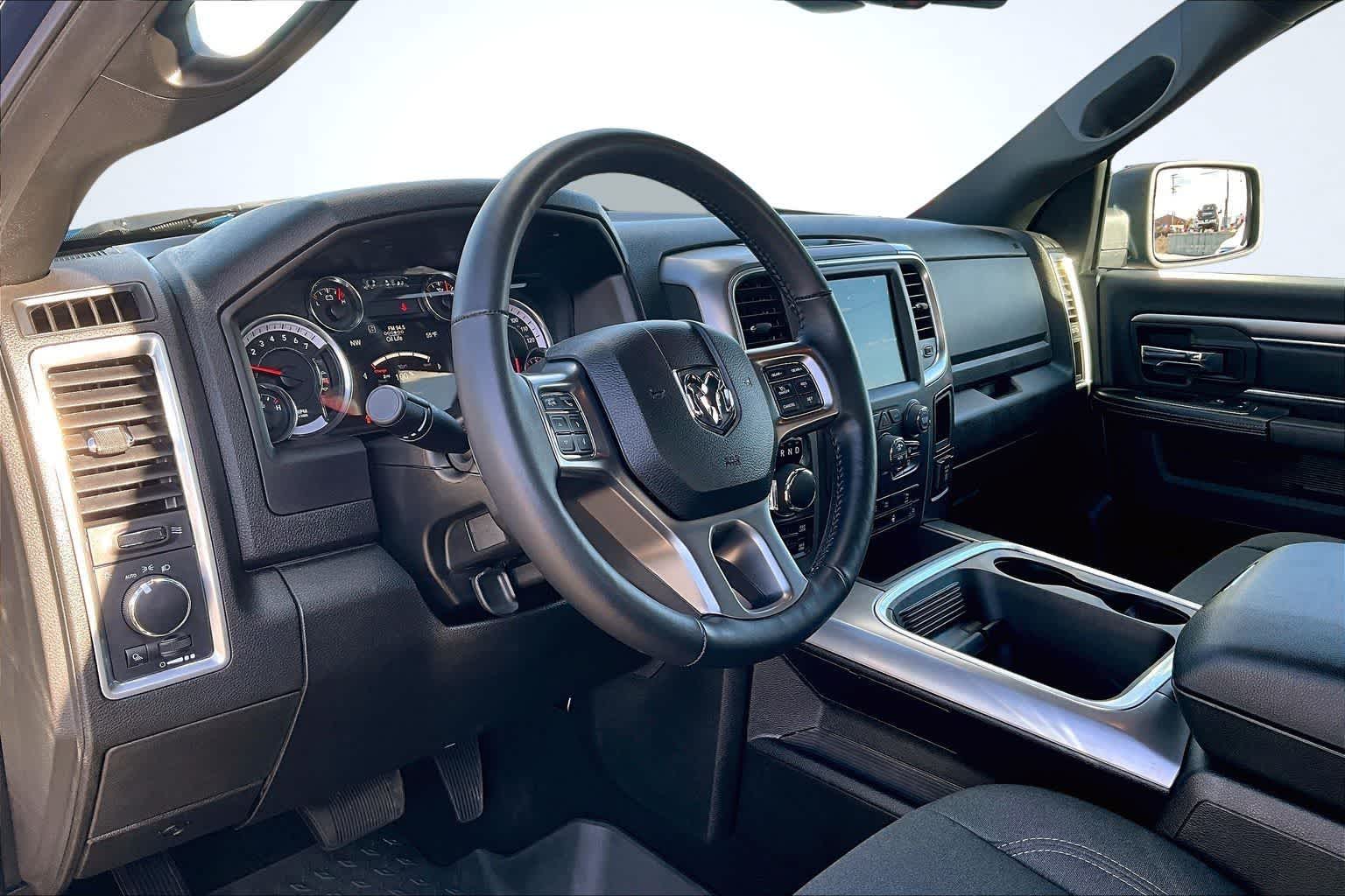 Thumbnail: 2024 RAM 1500 Classic - 2