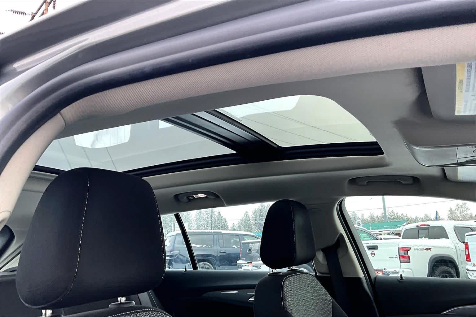 Thumbnail: 2018 Buick Regal - 30