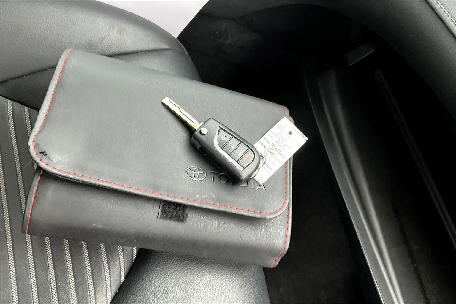 Thumbnail: 2024 Toyota Camry - 20