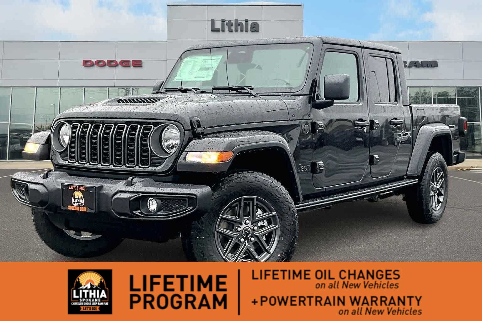 2026 Jeep Gladiator Sport S's photo