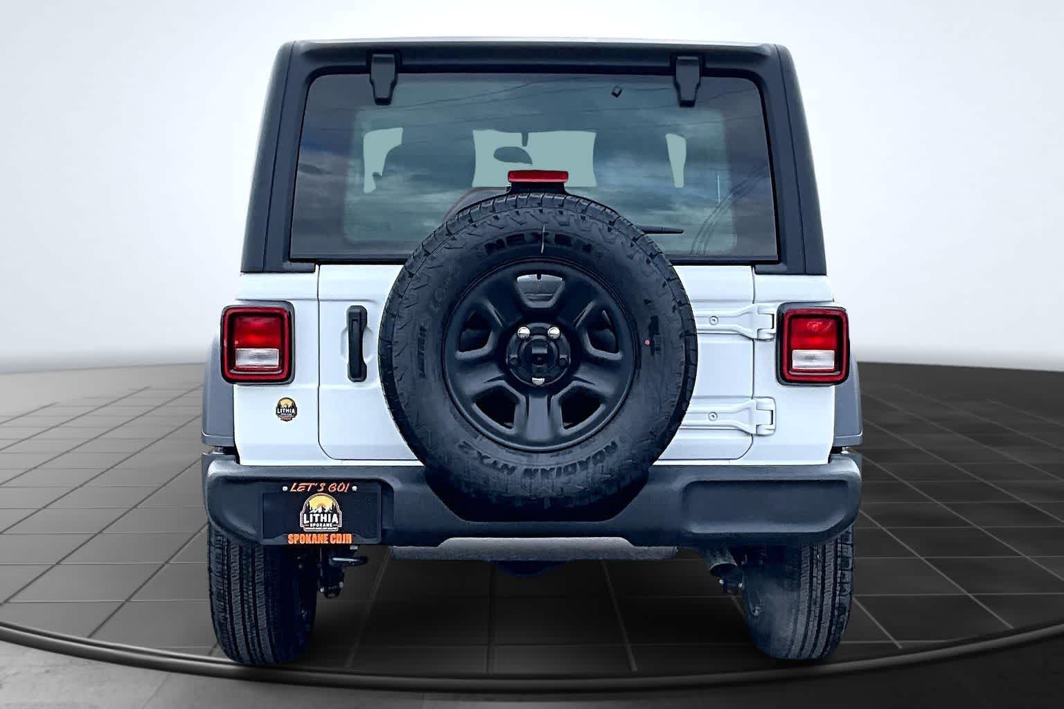 Thumbnail: 2026 Jeep Wrangler - 5