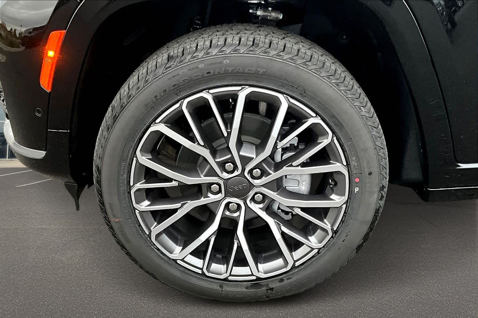 Thumbnail: 2025 Jeep Grand Cherokee L - 8