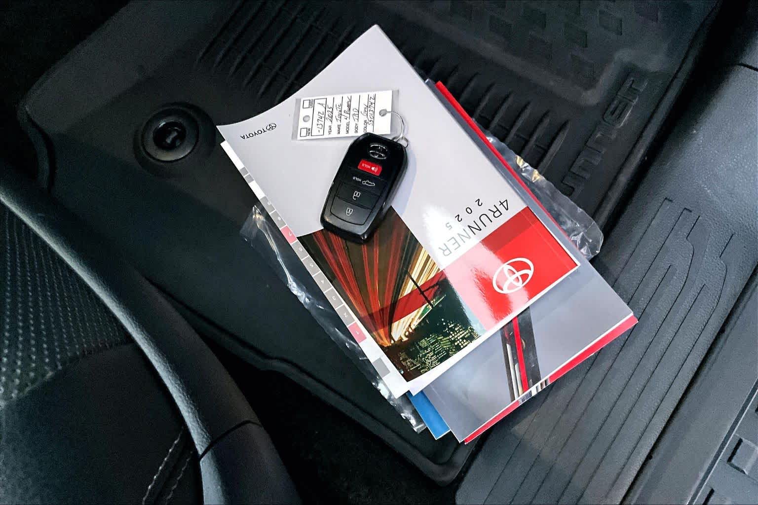 Thumbnail: 2025 Toyota 4Runner - 20