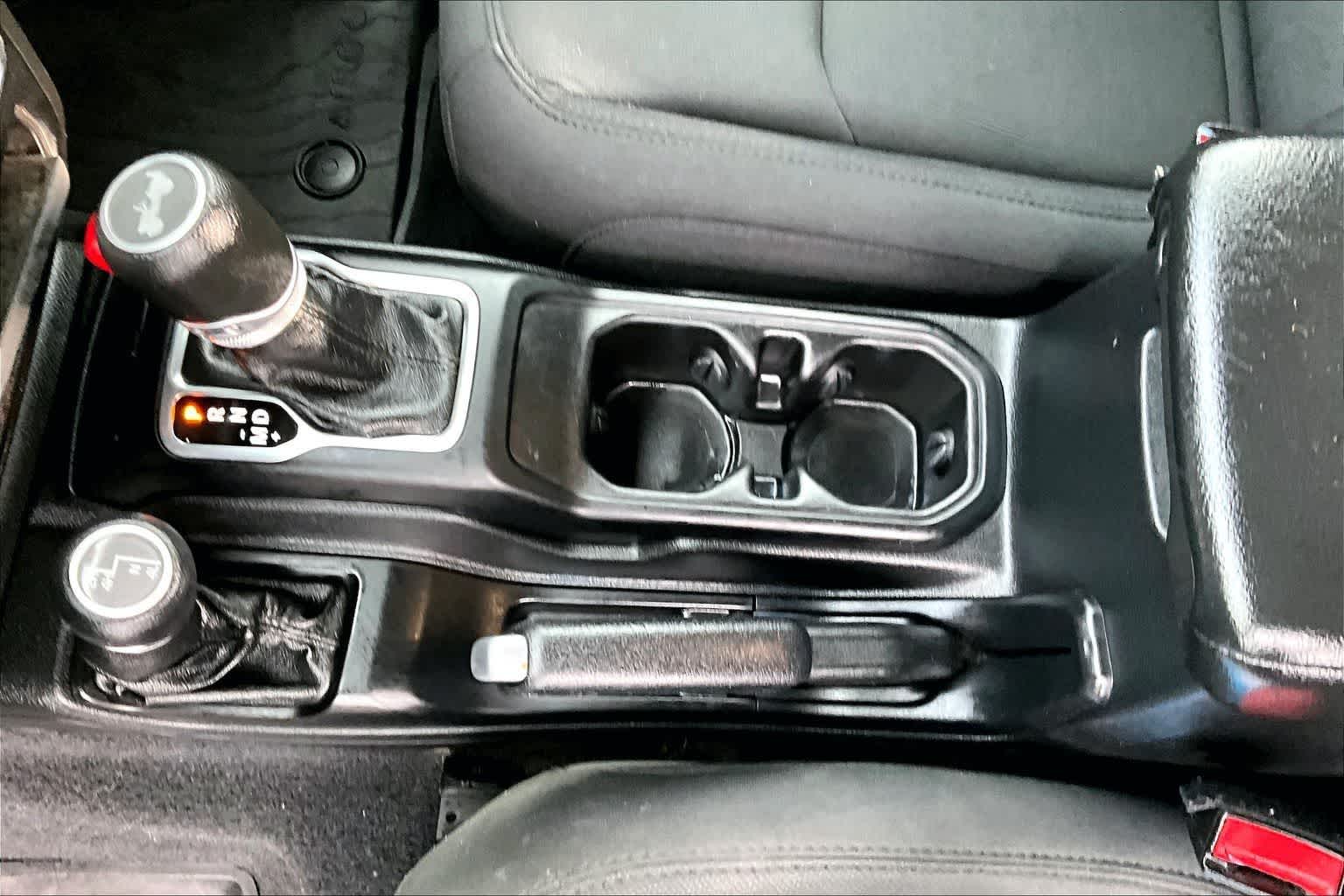 Thumbnail: 2021 Jeep Wrangler - 17