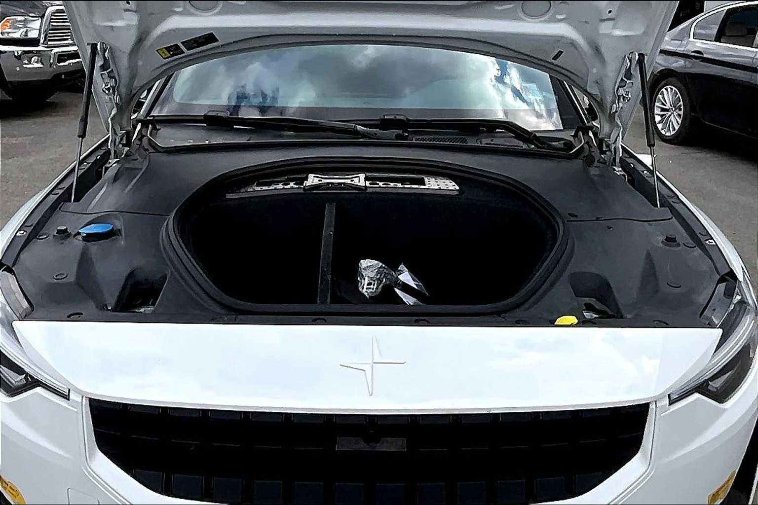 Thumbnail: 2022 Polestar 2 - 8