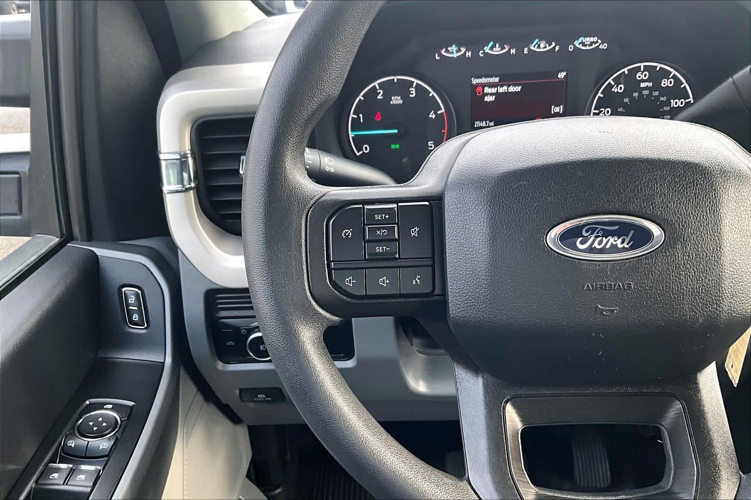 Thumbnail: 2024 Ford Econoline - 25