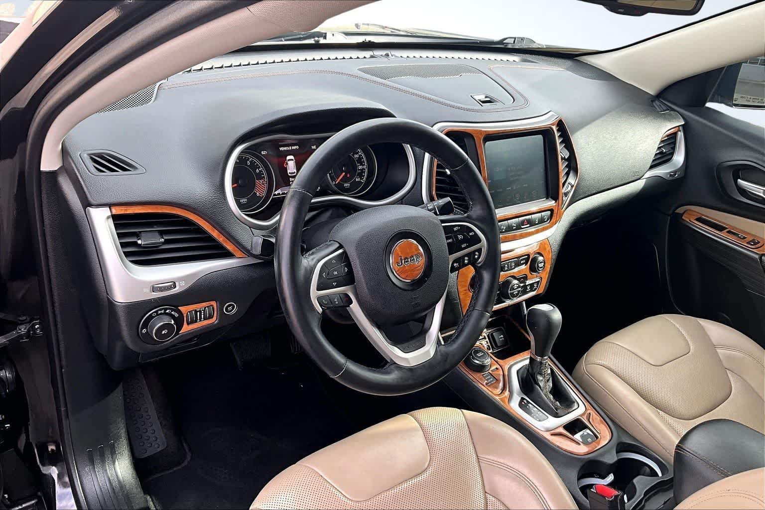 Thumbnail: 2015 Jeep Cherokee - 2