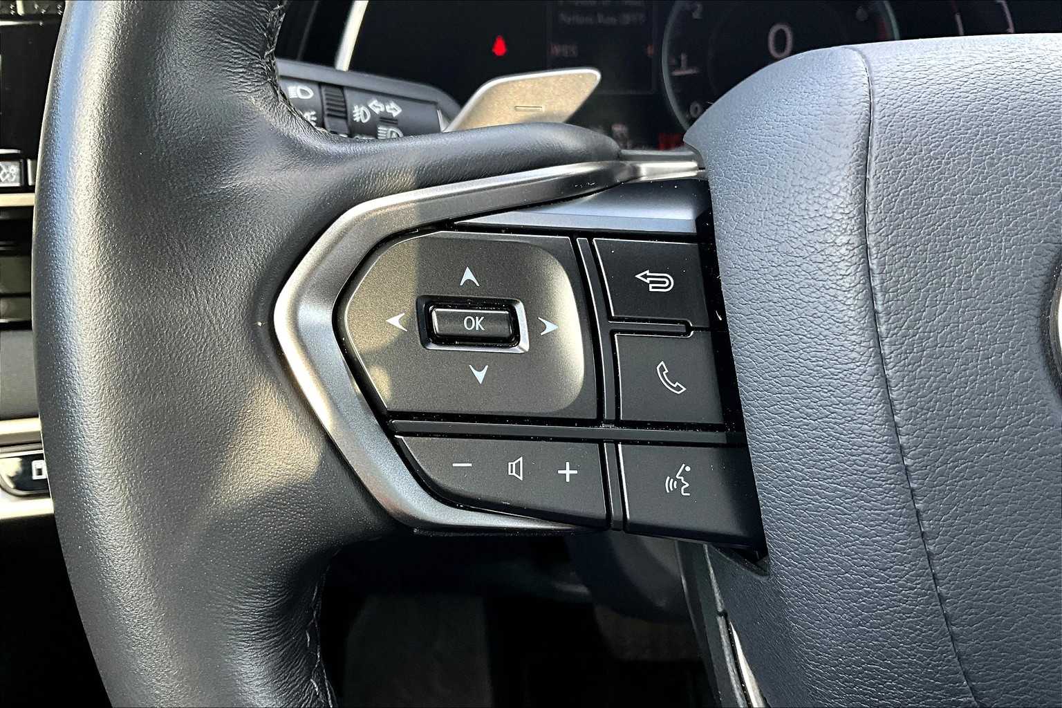 Thumbnail: 2024 Lexus RX - 25