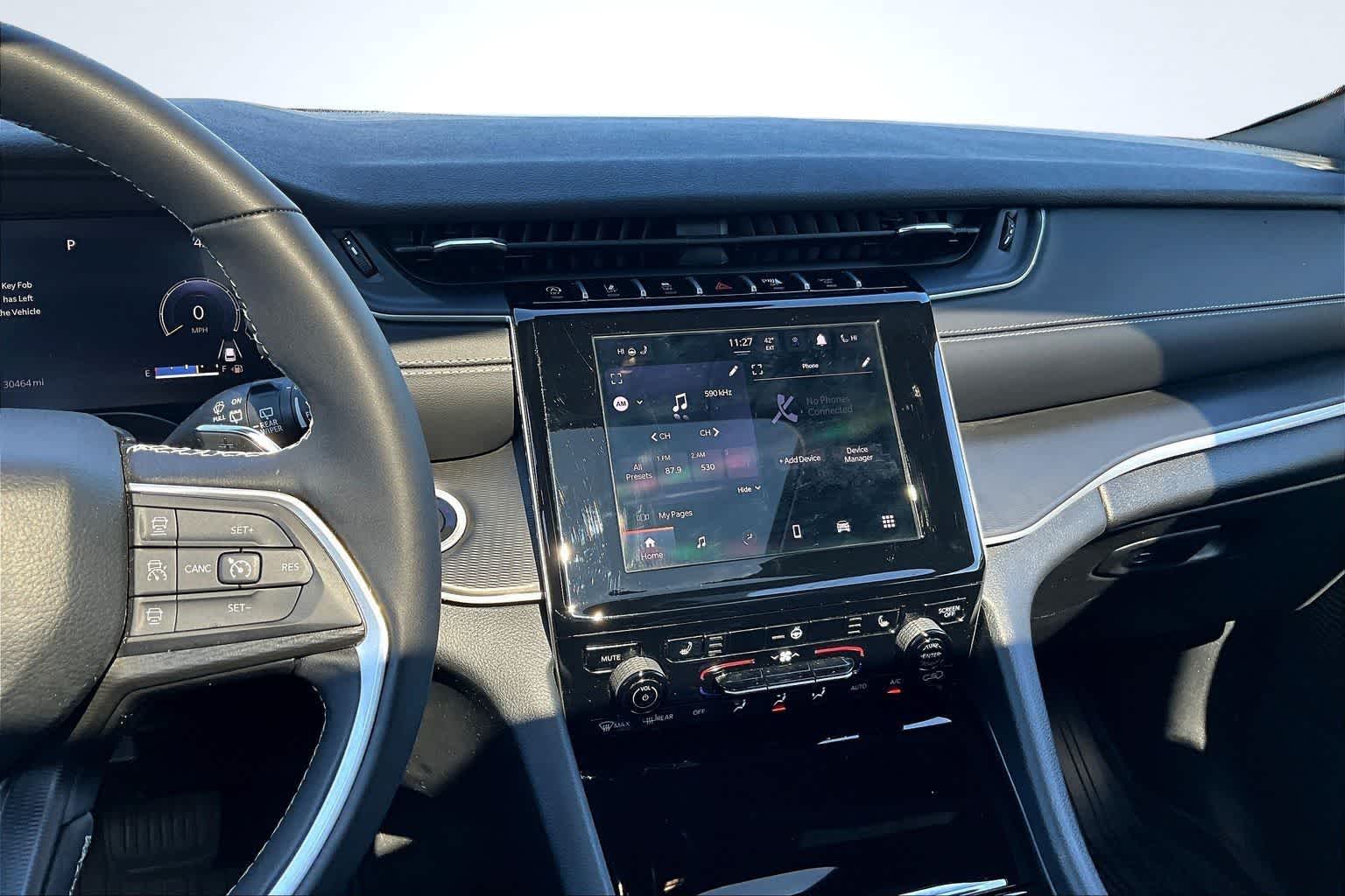 Thumbnail: 2024 Jeep Grand Cherokee - 16