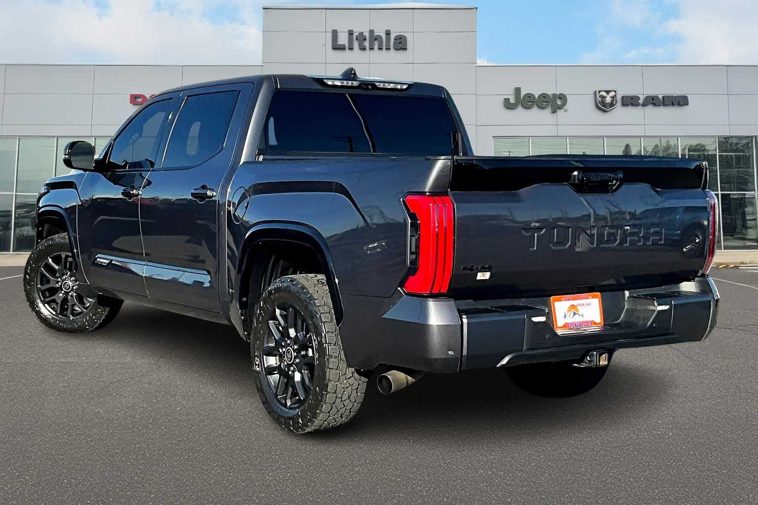 2022 Toyota Tundra Platinum photo 4