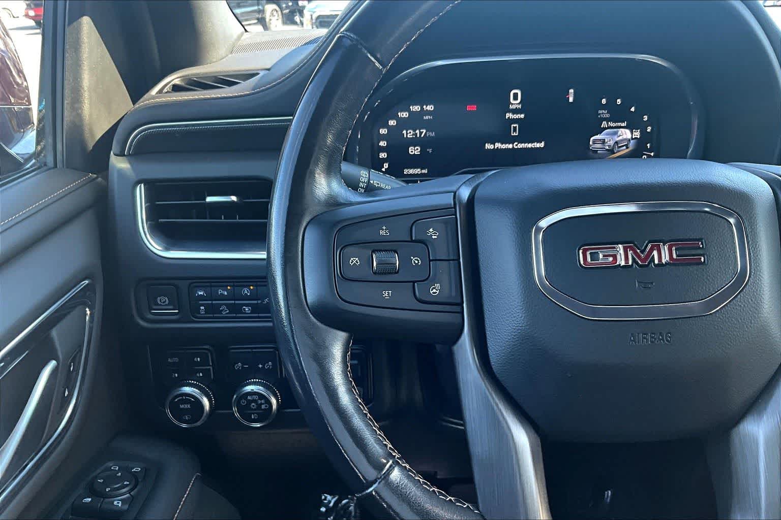 Thumbnail: 2022 GMC Yukon - 25