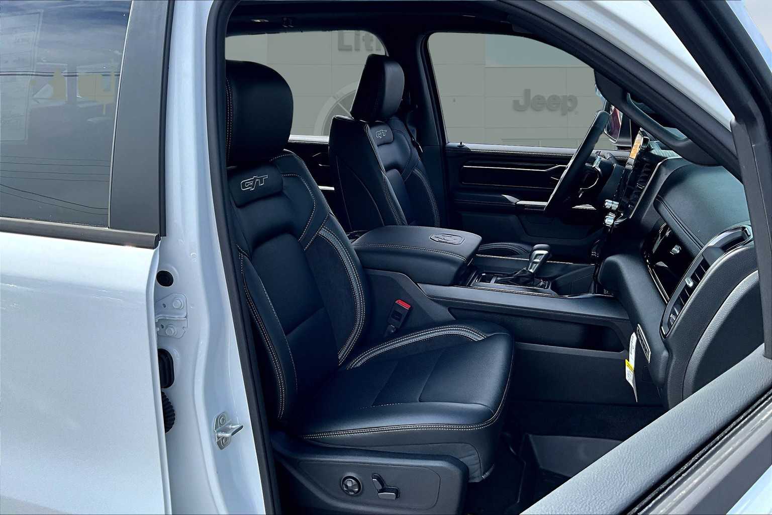 Thumbnail: 2026 RAM 1500 - 14