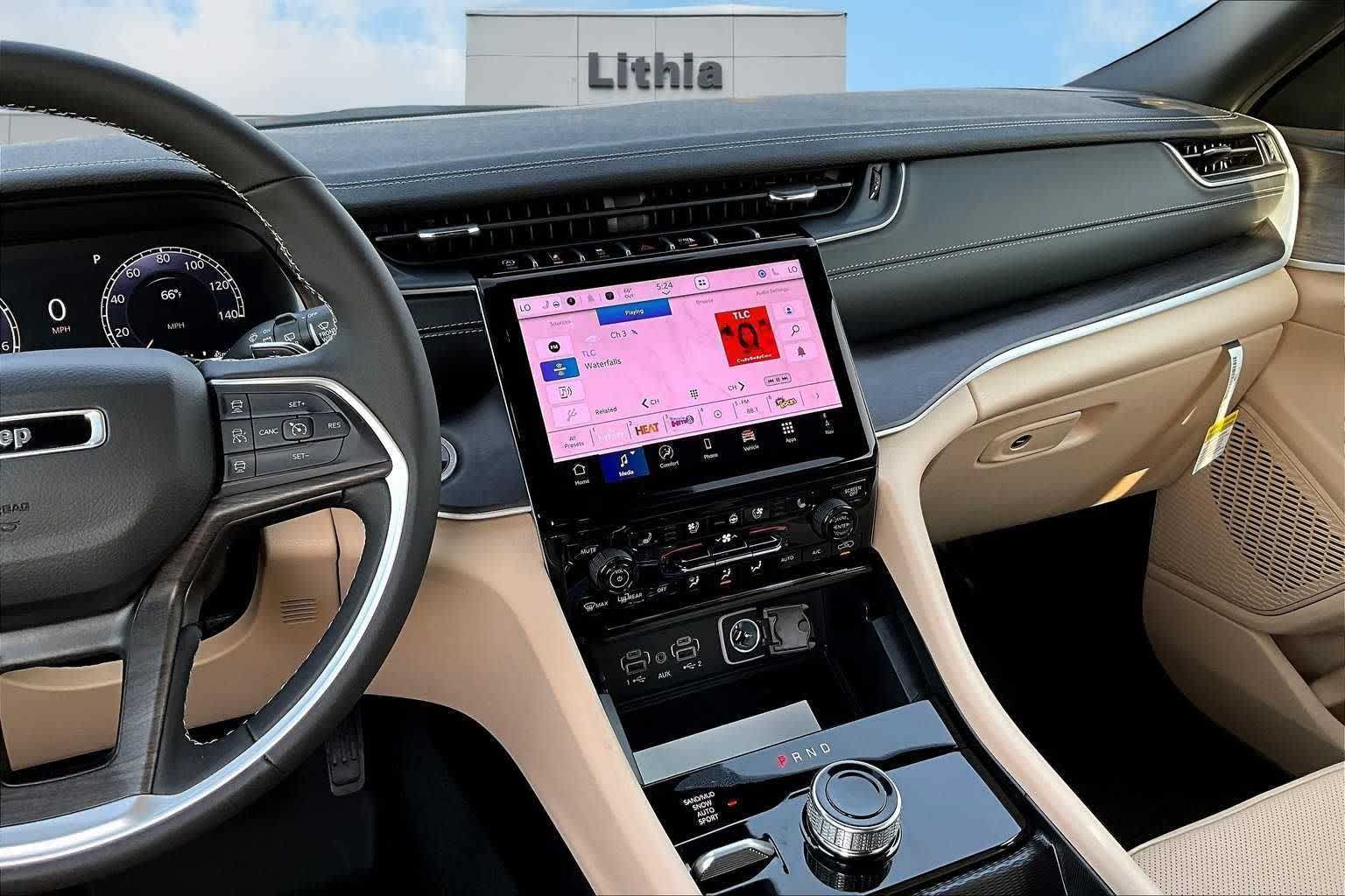 Thumbnail: 2025 Jeep Grand Cherokee L - 16