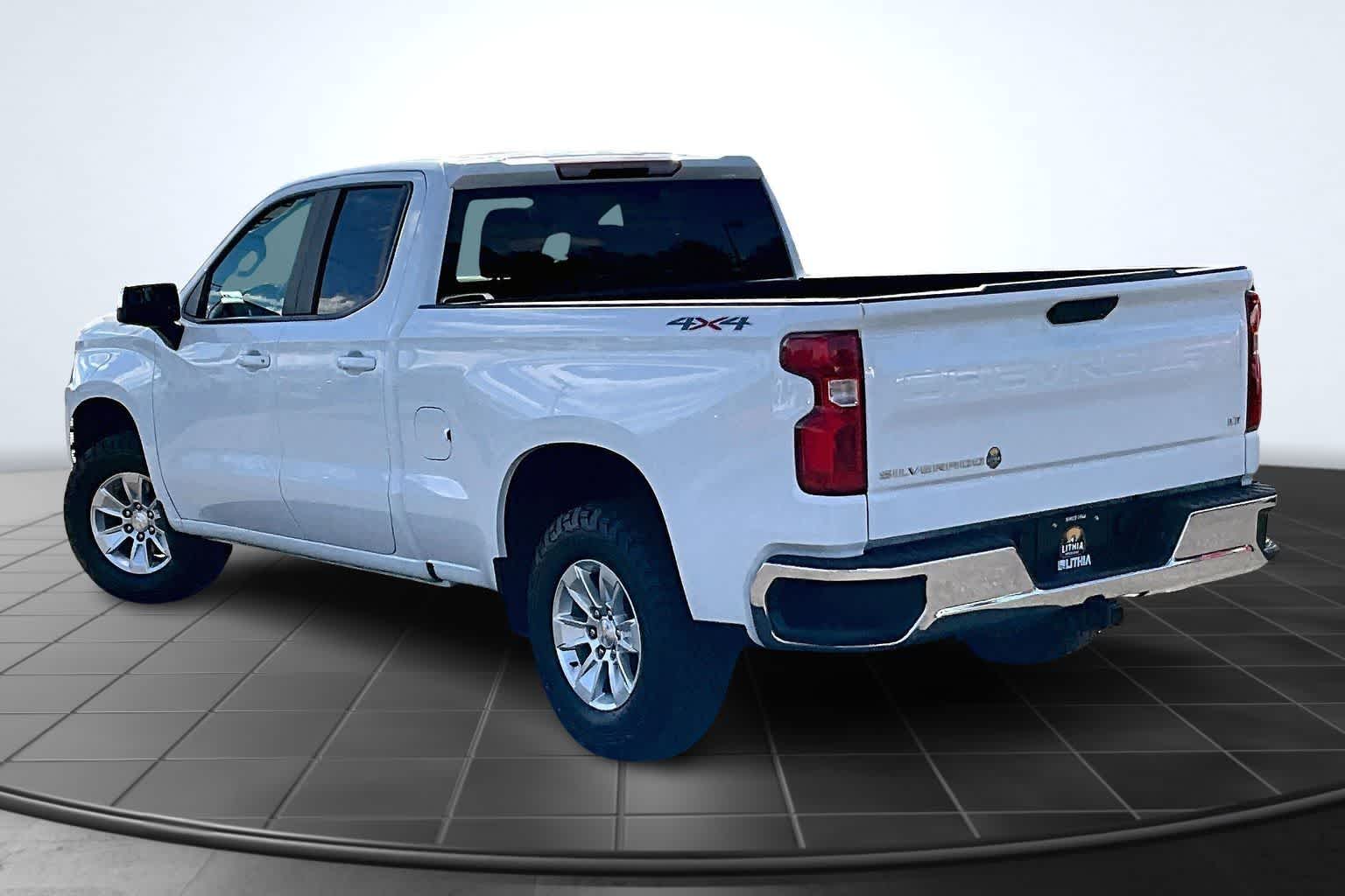 Thumbnail: 2021 Chevrolet Silverado 1500 - 4