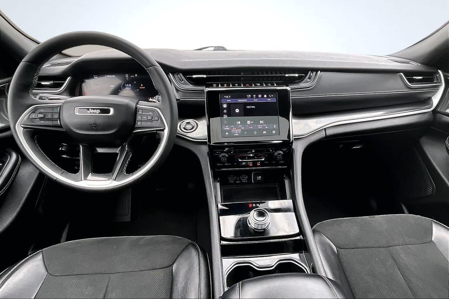 Thumbnail: 2023 Jeep Grand Cherokee L - 10