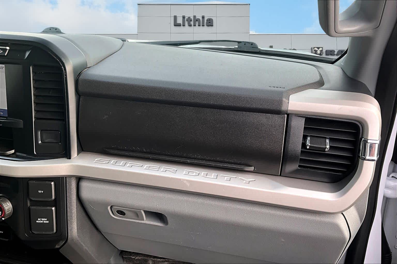 Thumbnail: 2024 Ford Econoline - 24