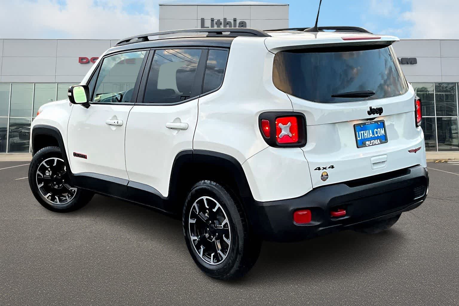 Thumbnail: 2023 Jeep Renegade - 4