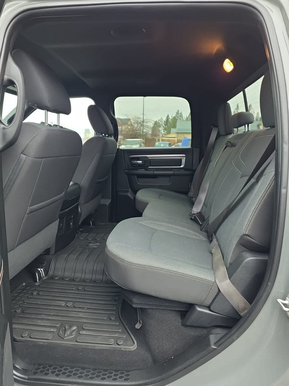 Thumbnail: 2022 RAM 1500 Classic - 5