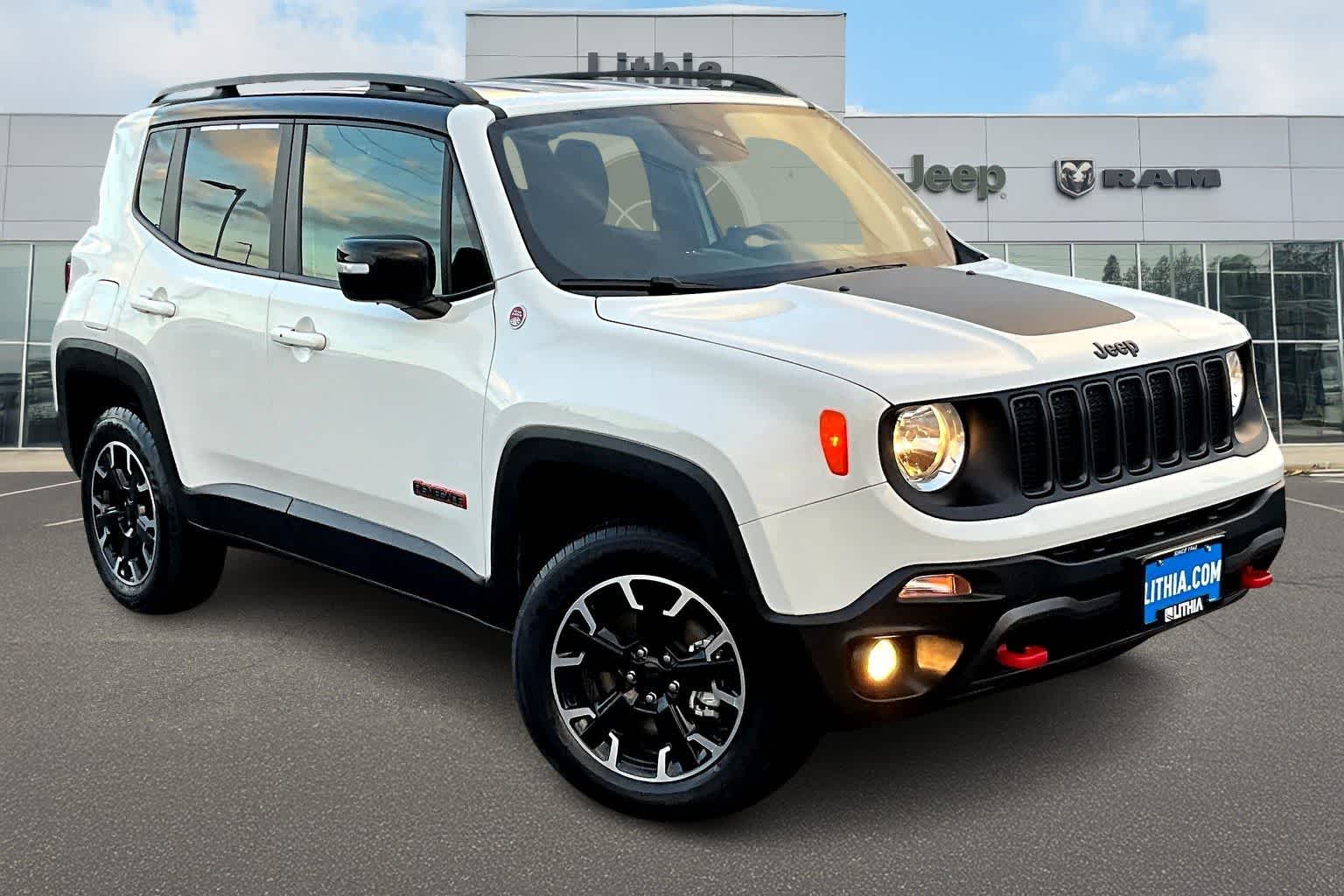 Thumbnail: 2023 Jeep Renegade - 22