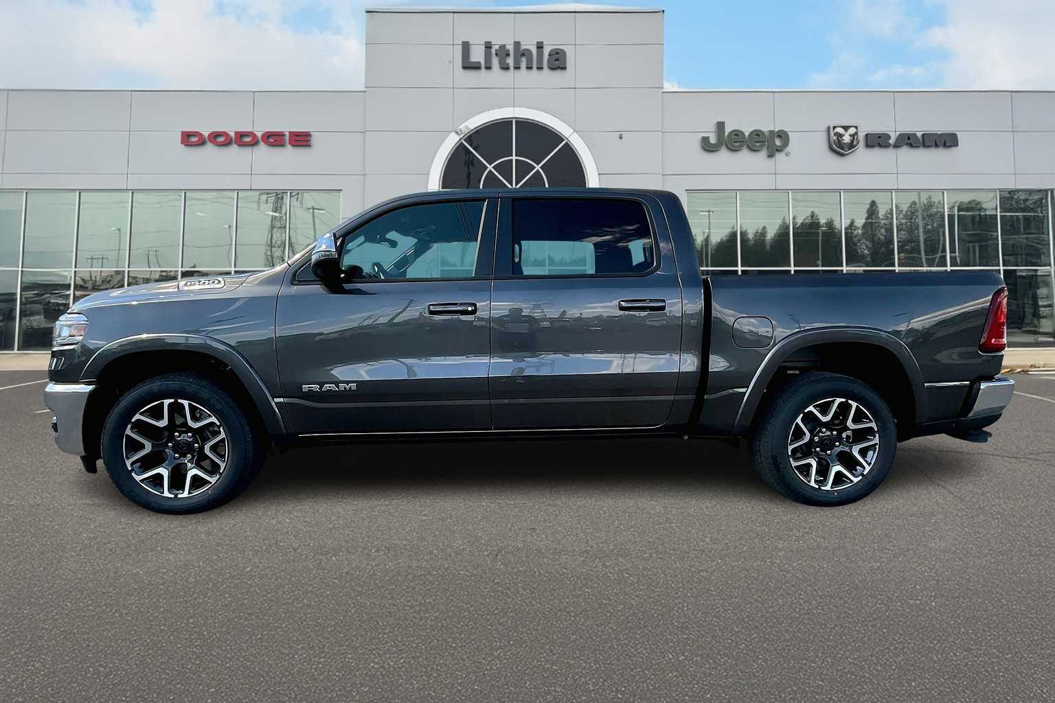 Thumbnail: 2026 RAM 1500 - 3