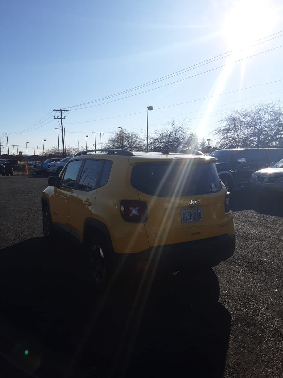 Thumbnail: 2018 Jeep Renegade - 6