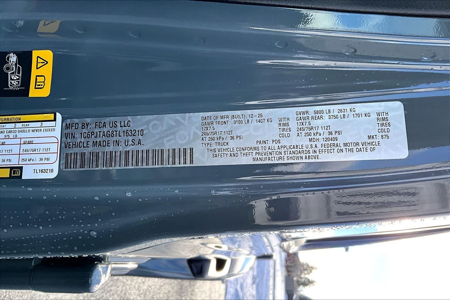 Thumbnail: 2026 Jeep Gladiator - 21