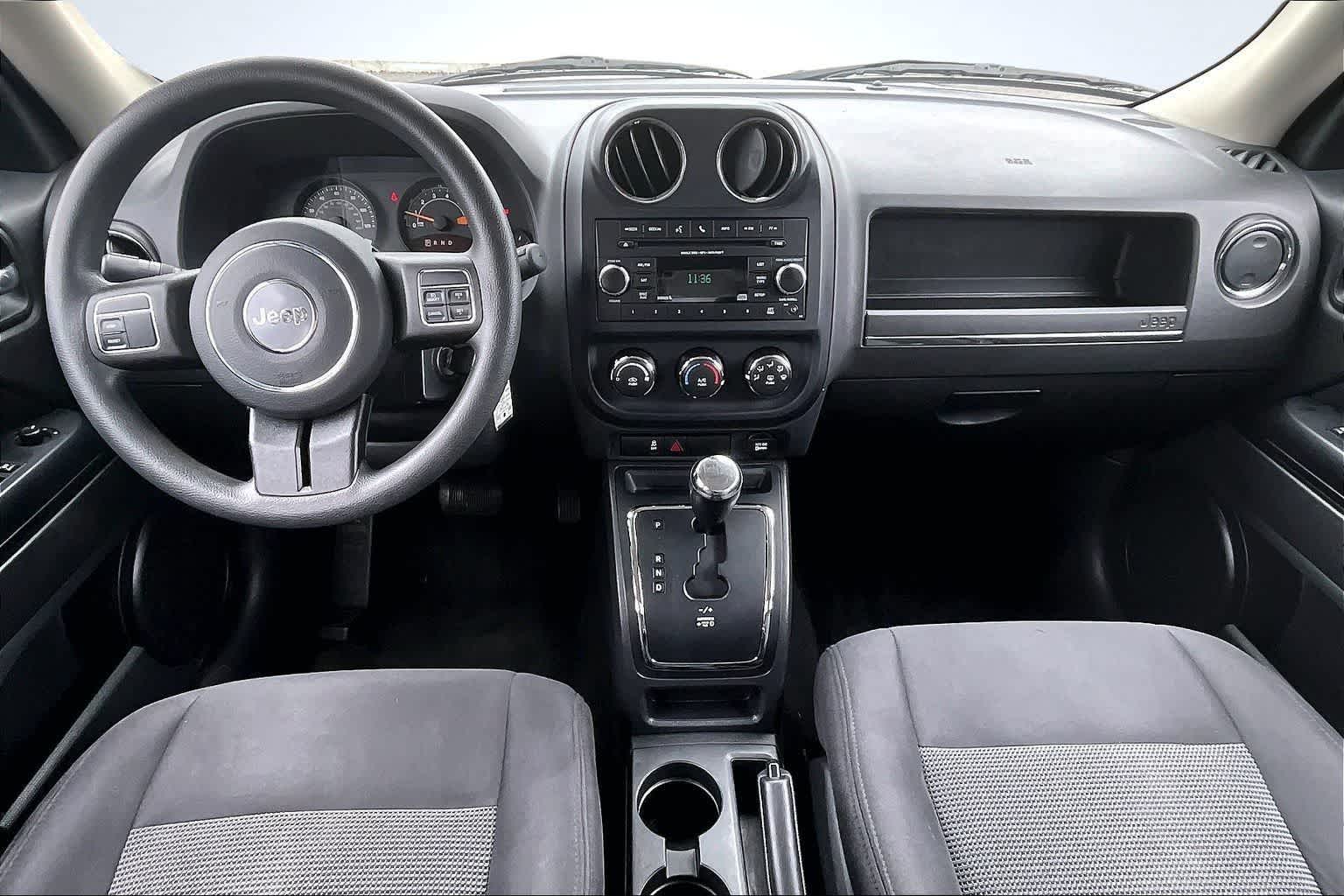 Thumbnail: 2016 Jeep Patriot - 10