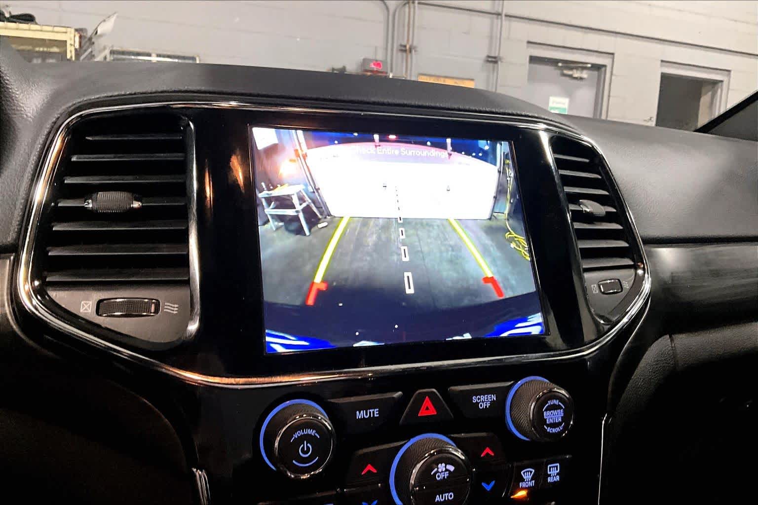 Thumbnail: 2020 Jeep Grand Cherokee - 27