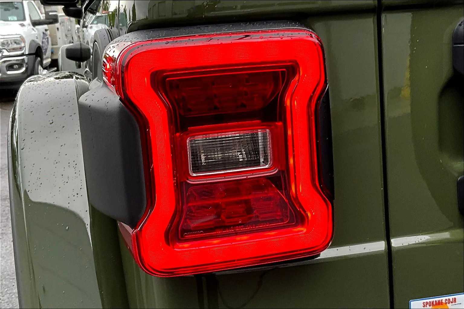 Thumbnail: 2024 Jeep Wrangler - 32