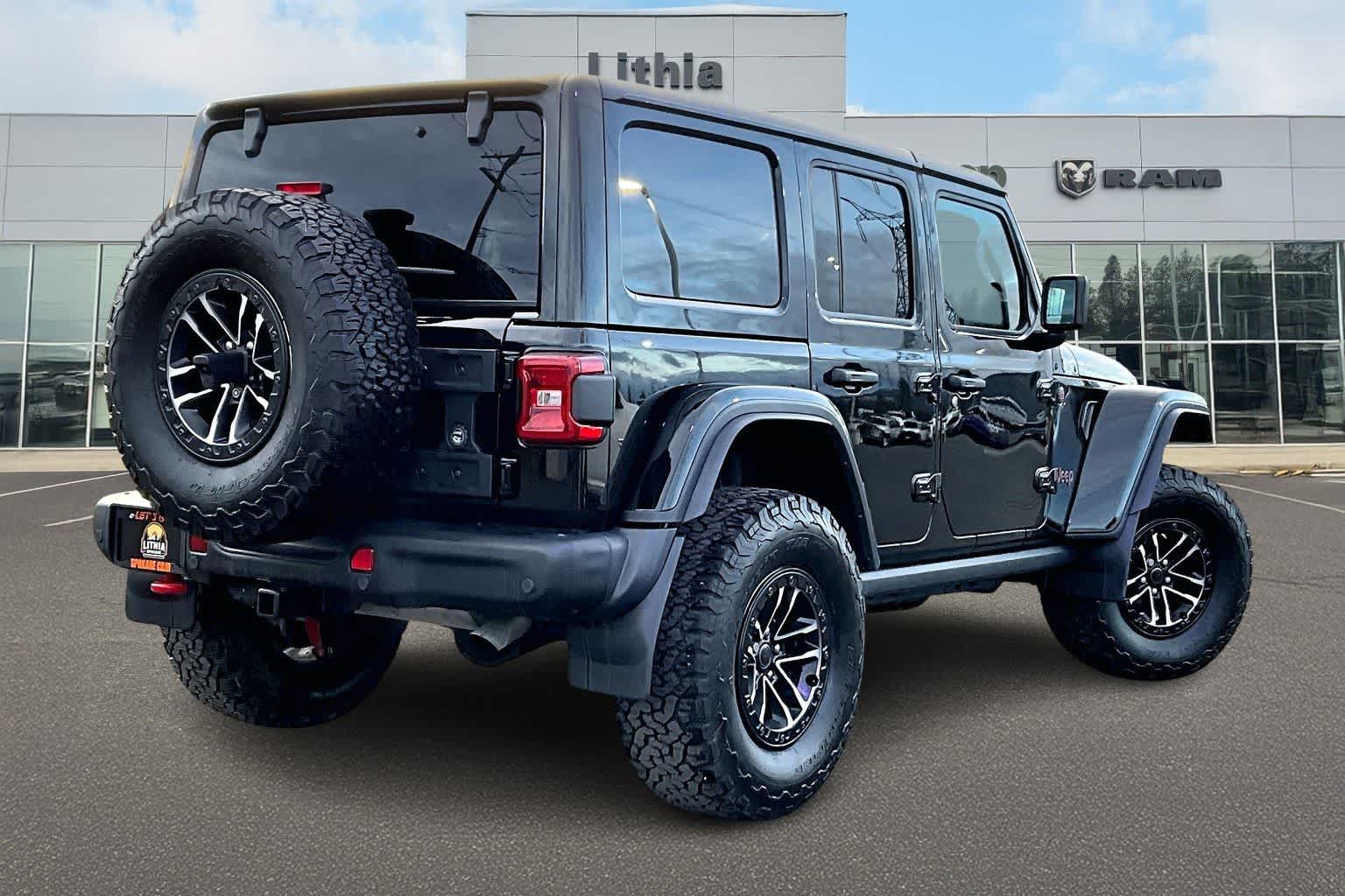 Thumbnail: 2024 Jeep Wrangler - 23