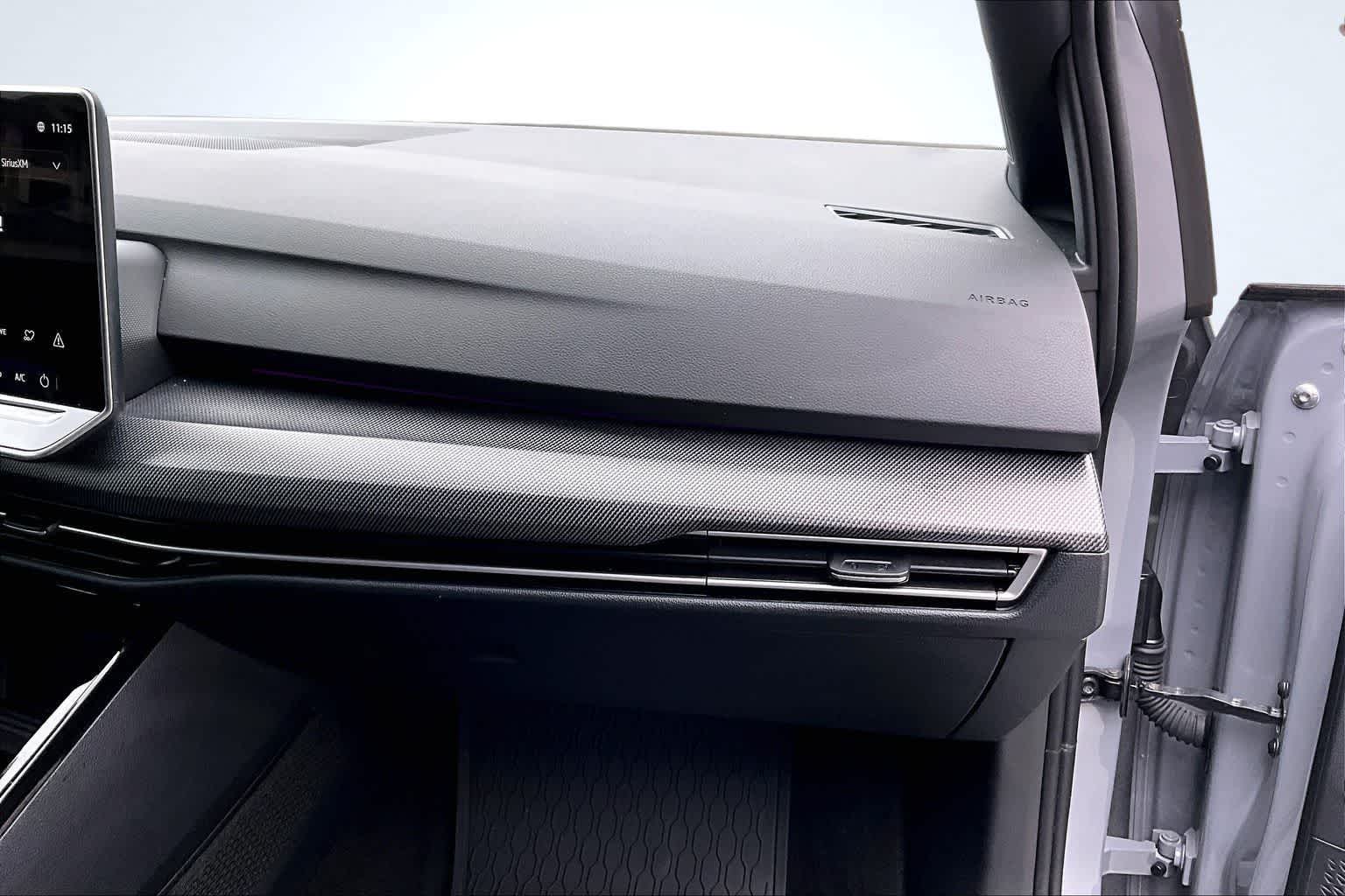 Thumbnail: 2025 Volkswagen Golf - 24