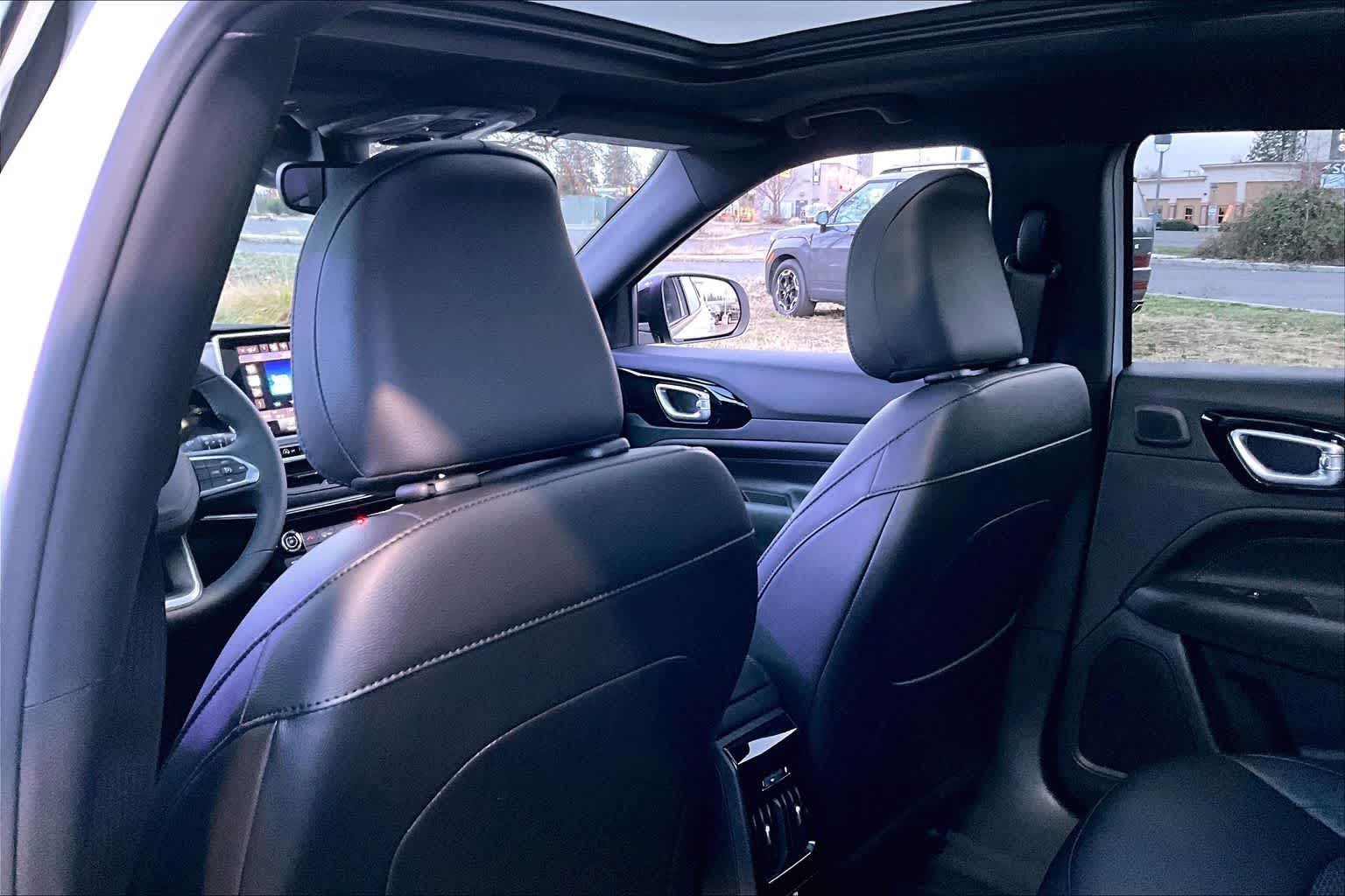 Thumbnail: 2026 Jeep Compass - 12