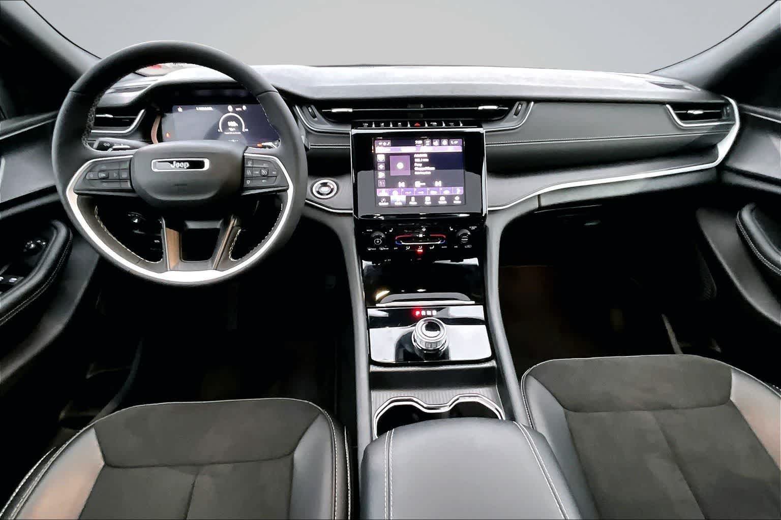 Thumbnail: 2025 Jeep Grand Cherokee L - 10