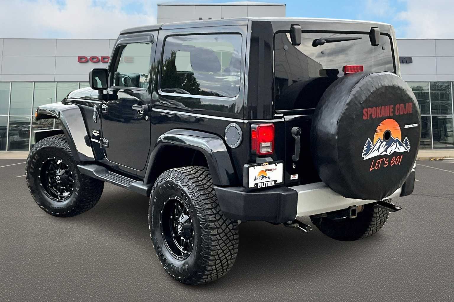 2012 Jeep Wrangler Sahara photo 4
