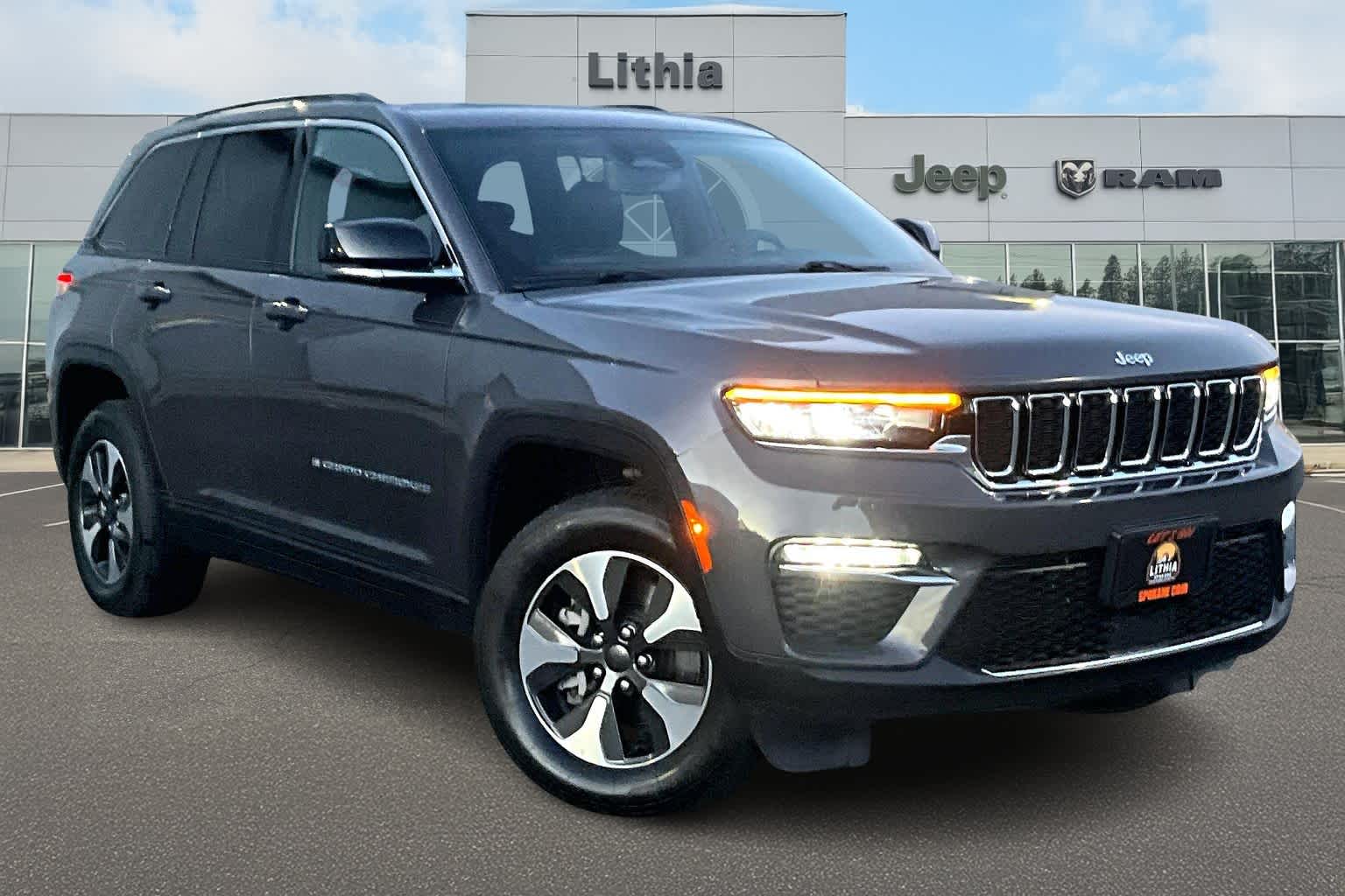 Thumbnail: 2024 Jeep Grand Cherokee - 22
