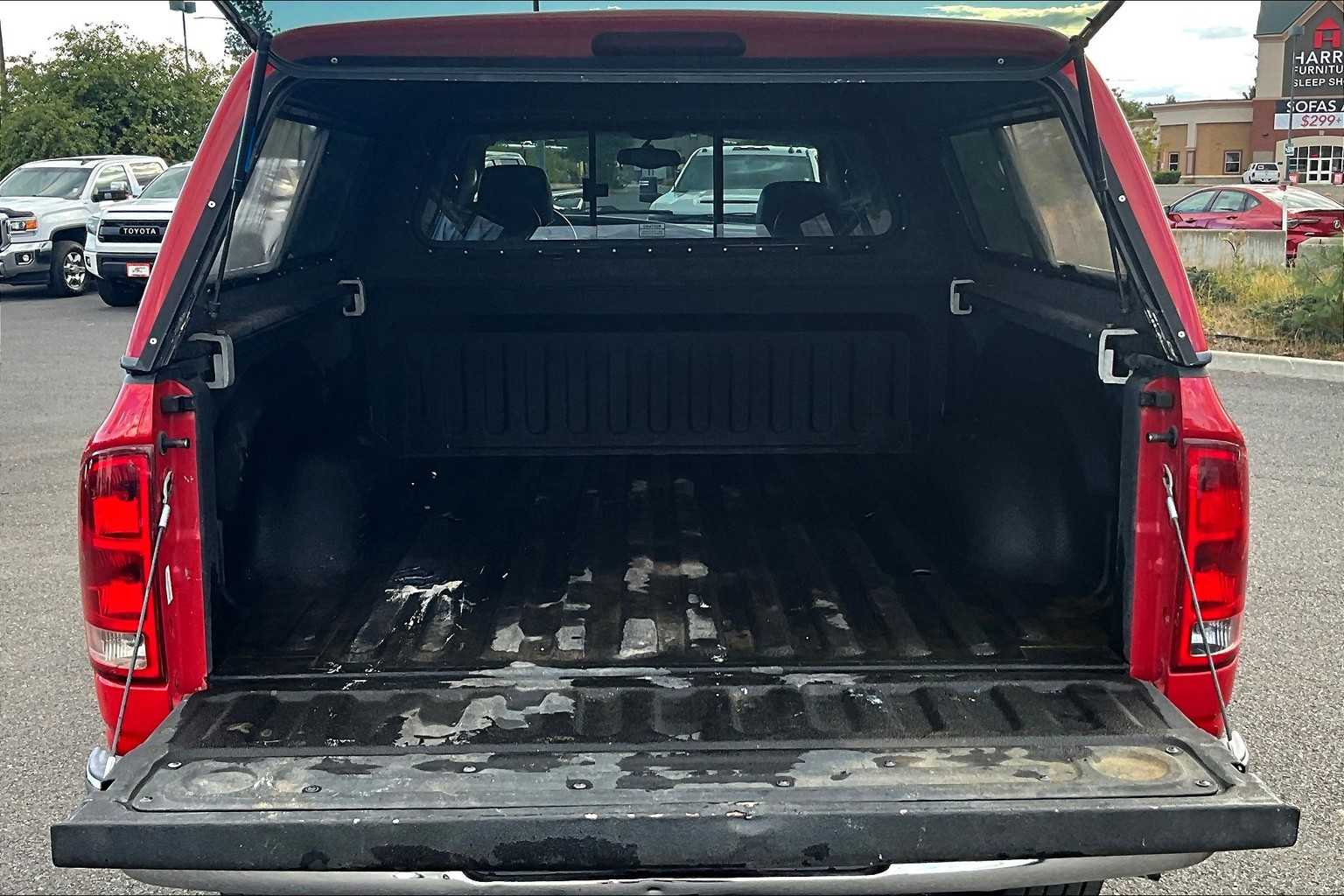 Thumbnail: 2005 Dodge Ram 2500 - 19