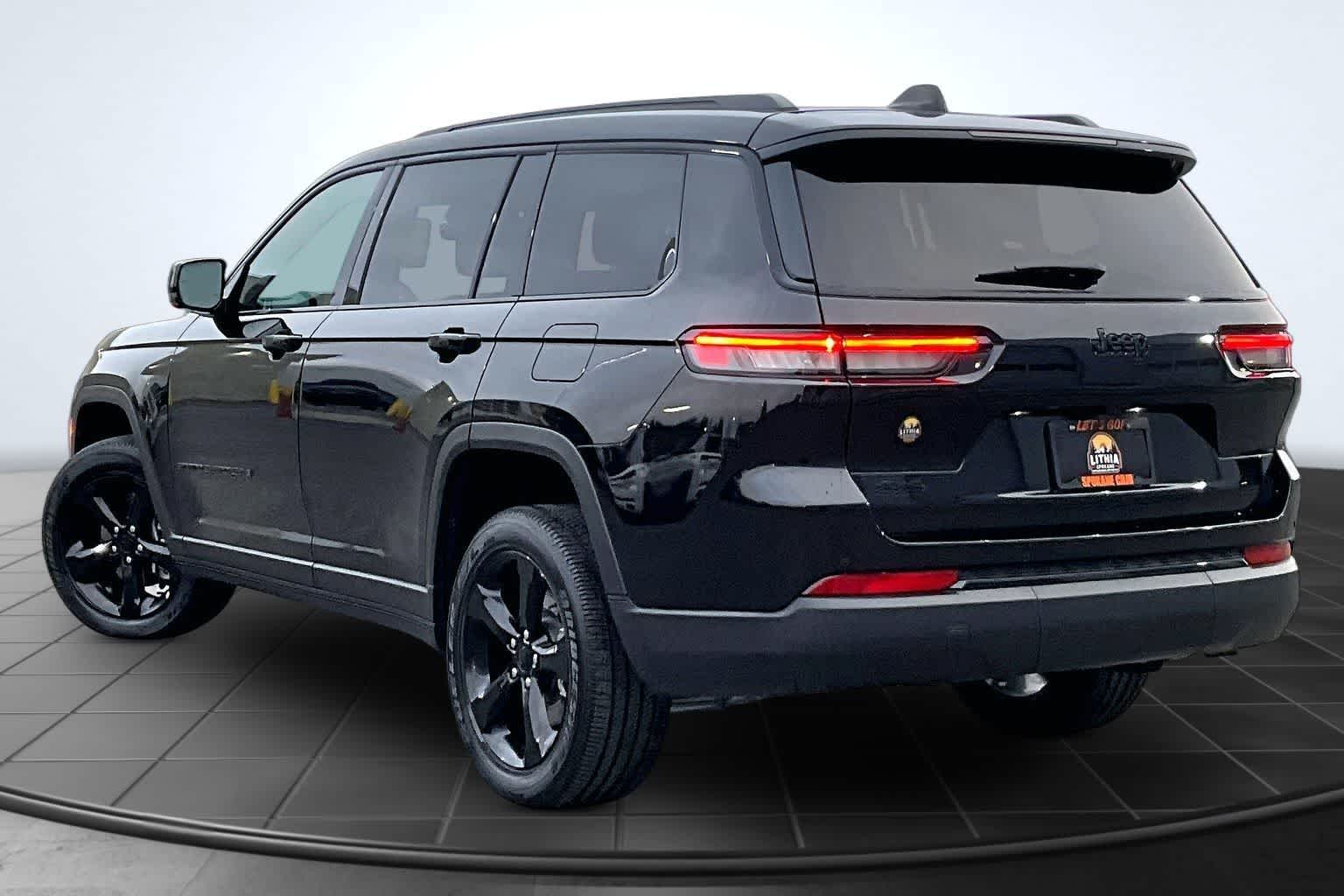 Thumbnail: 2025 Jeep Grand Cherokee L - 4