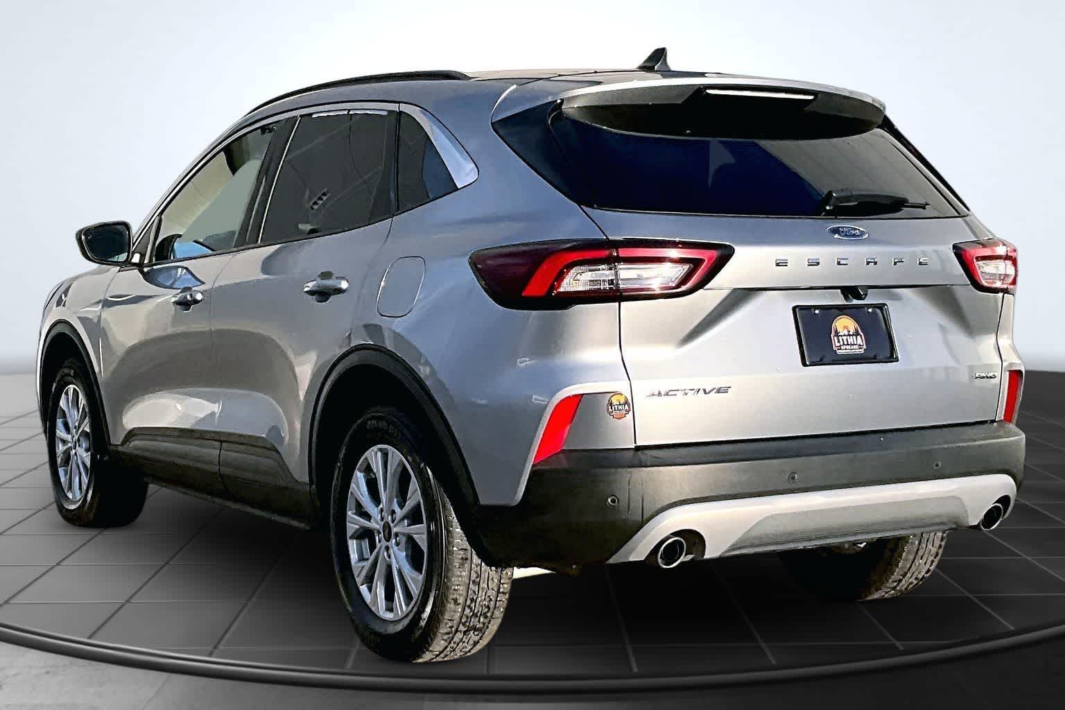 Thumbnail: 2024 Ford Escape - 4