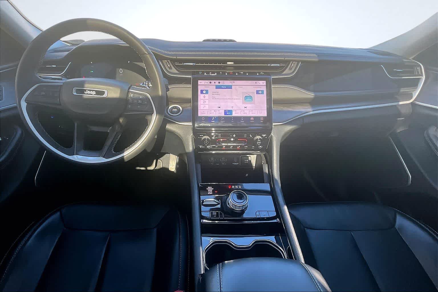 Thumbnail: 2022 Jeep Grand Cherokee - 10