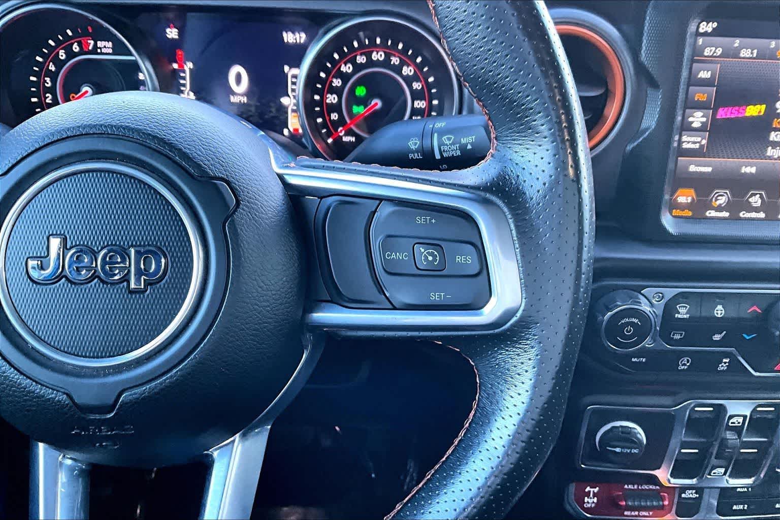 Thumbnail: 2022 Jeep Gladiator - 26