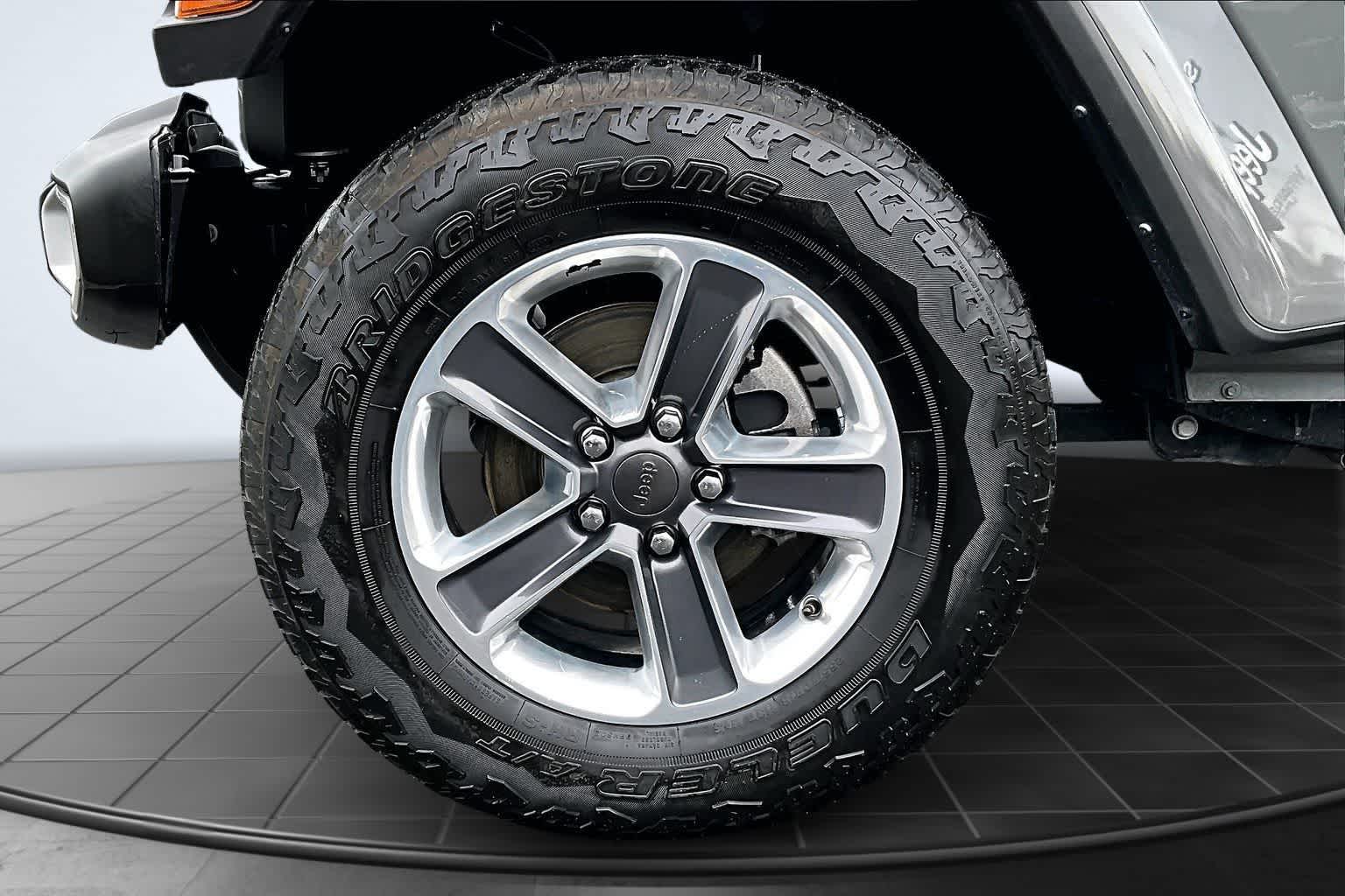 Thumbnail: 2021 Jeep Wrangler - 8