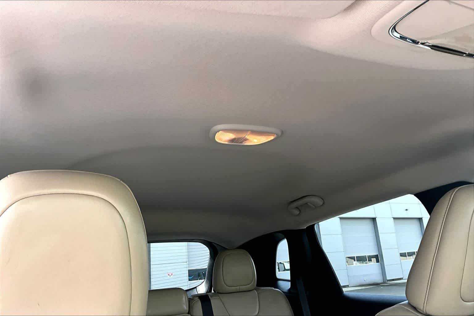 Thumbnail: 2015 Jeep Cherokee - 30