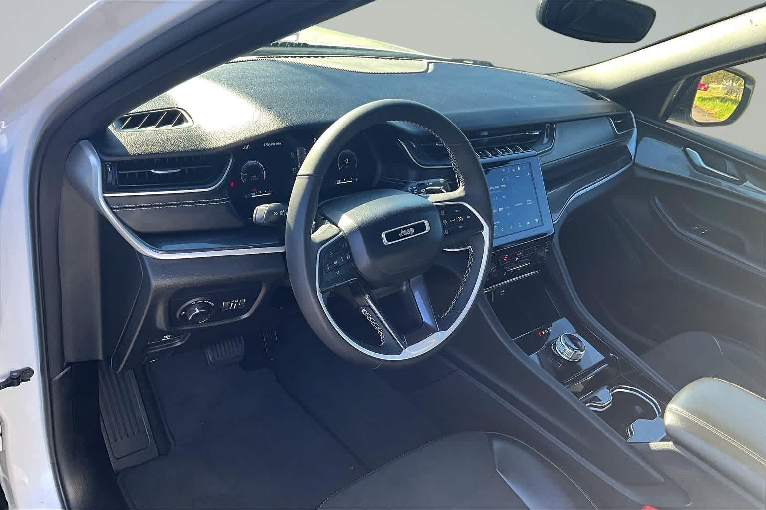 Thumbnail: 2023 Jeep Grand Cherokee - 2