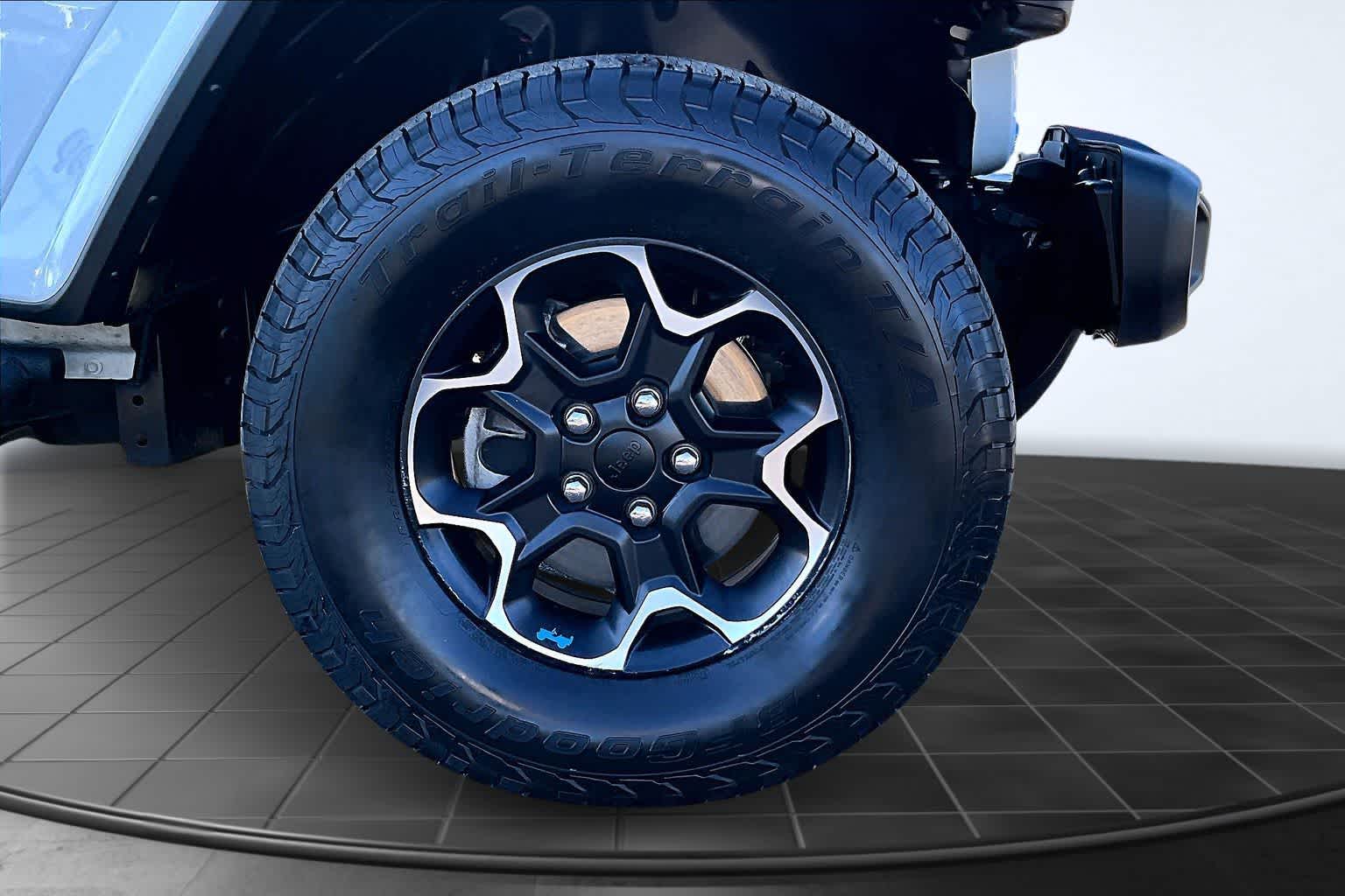 Thumbnail: 2023 Jeep Wrangler - 34