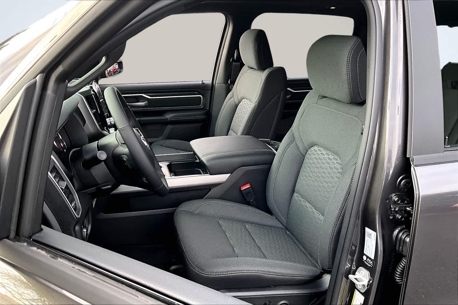 Thumbnail: 2026 RAM 1500 - 11