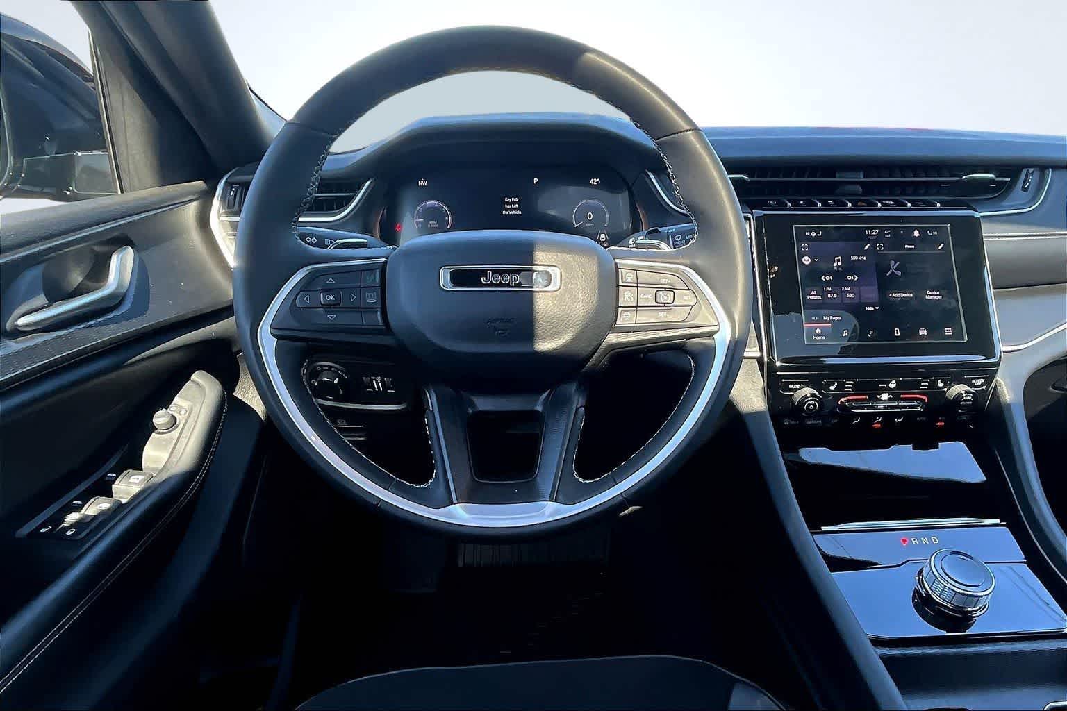 Thumbnail: 2024 Jeep Grand Cherokee - 15